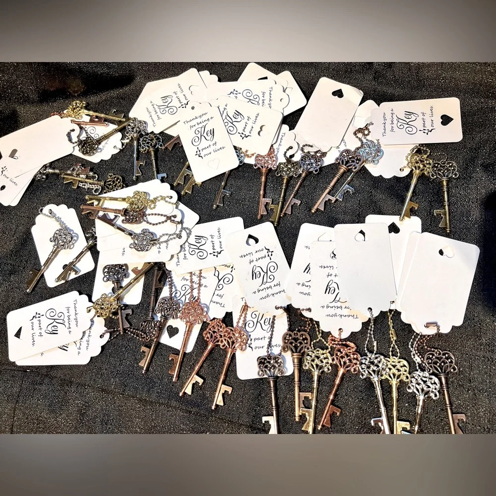VINTAGE STYLE Skeleton Keys w/ “THANK YOU” Tags for Weddings or Parties all NIB